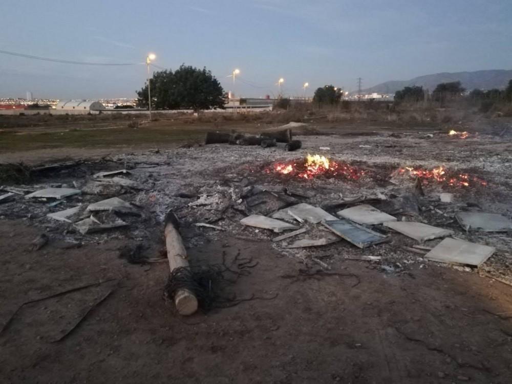 Vándalos queman la madera que Santa María del Águila iba a usar este sábado en San Antón