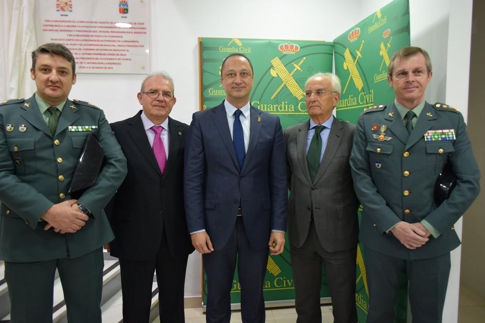 Gómez de Celis inaugura las nuevas instalaciones del cuartel de la Guardia Civil de Vícar, que ha duplicado su capacidad