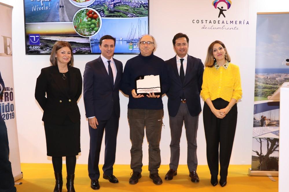 El Ejido presenta en FITUR su amplia oferta turística en un acto que ha tenido al Teatro y la Cultura como protagonistas