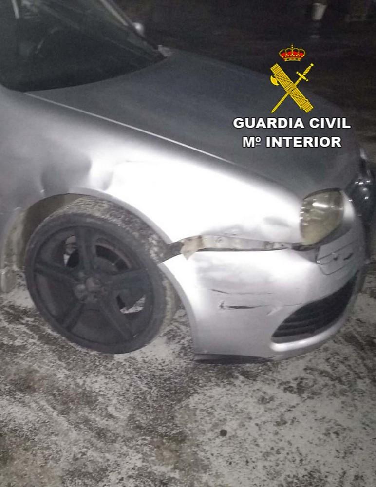 La Guardia Civil detiene en El Ejido al autor de un delito de atentado a agente de la autoridad, conducción temeraria y simulación de delito