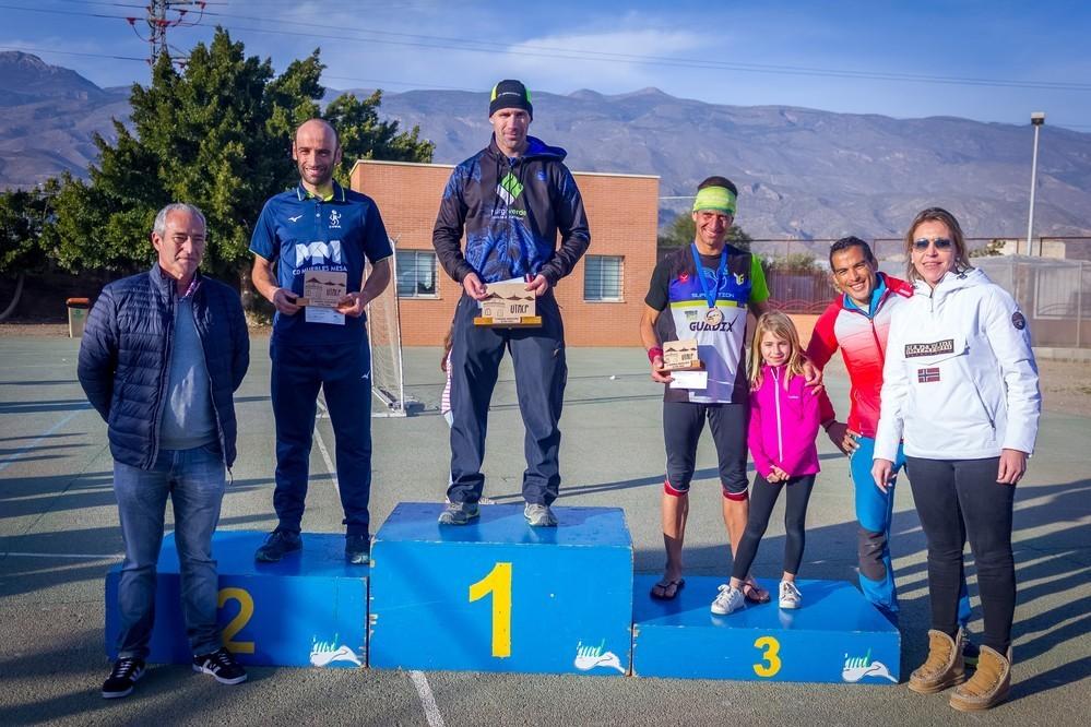 El ejidense Javi Martínez vence en la I Ultra Trail 'Del Mar al cielo del Poniente'