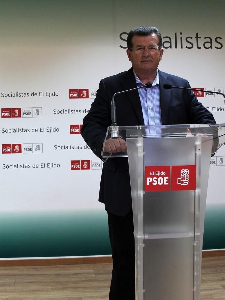 Cinco de los siete concejales del PSOE de El Ejido dimiten de sus cargos