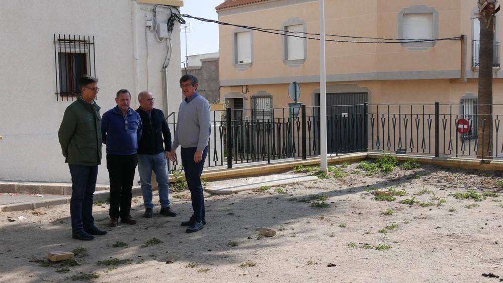 Manuel Cortés anuncia un nuevo parque infantil en la Plaza de Calle Estudiantes en Adra