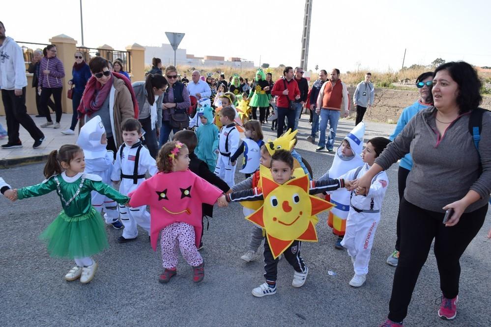 El desfile escolar del CEIP José Saramago abre los actos del Carnaval 2019 en Vícar