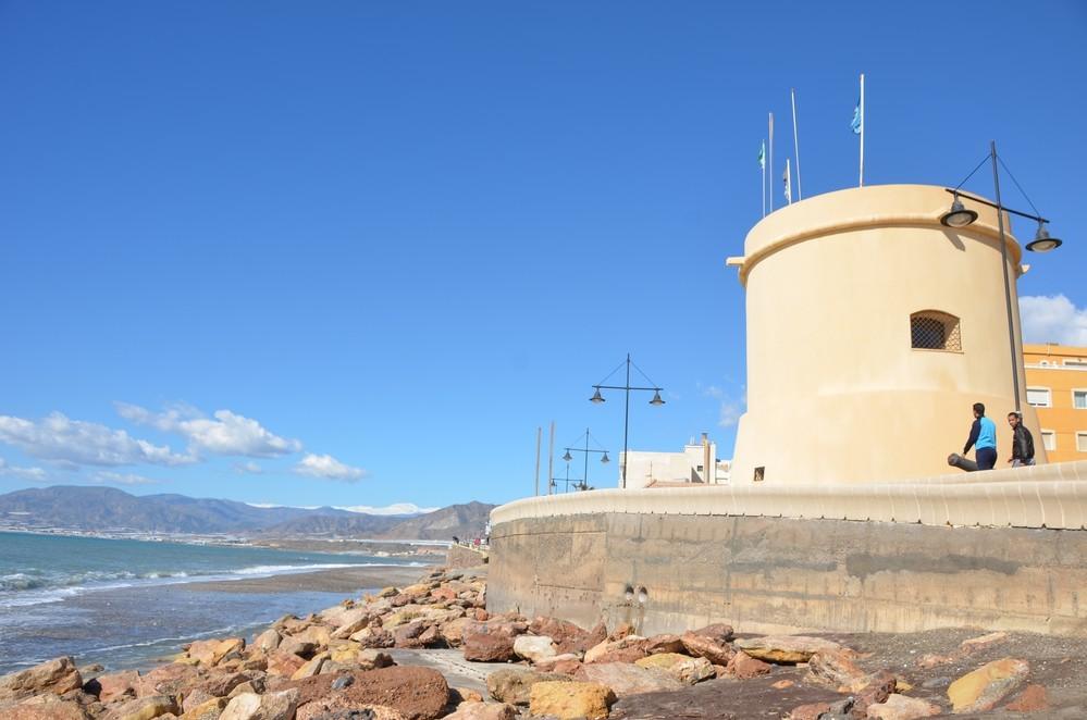 Costas ejecutará por 200.000 euros la reparación del Paseo Marítimo y de las playas de Balerma