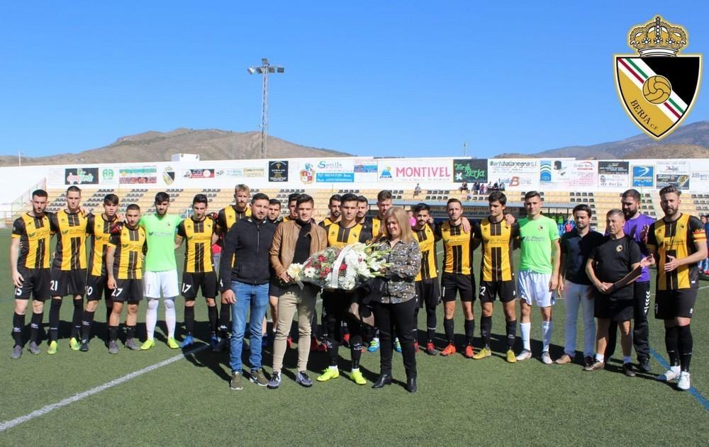 El Berja CF cede puntos frente al Atlético de Coín pero sigue tercero