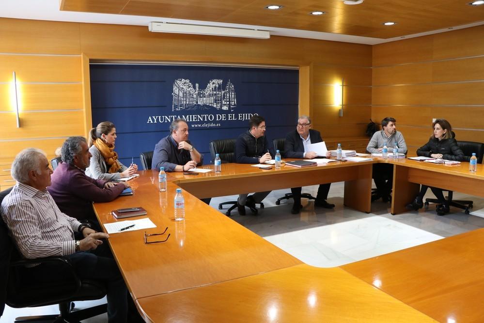 El Gobierno local ejidense aprueba cerca de 600.000 euros para la mejora de los caminos rurales de ‘Aldenor y ‘Los Majales I’