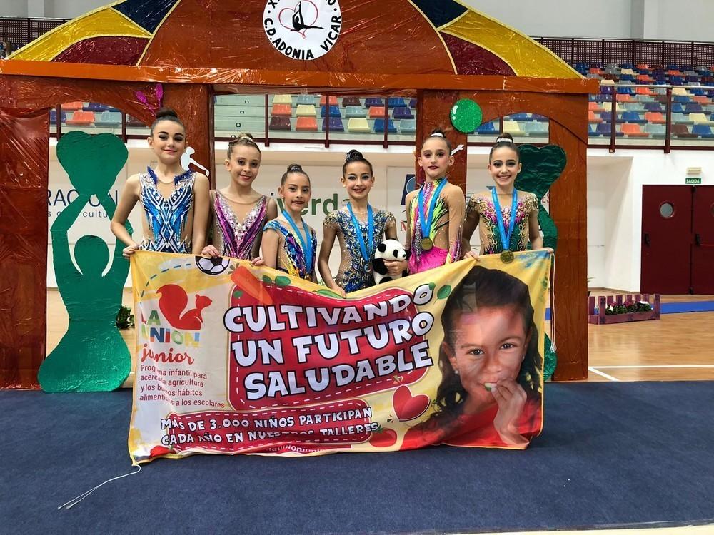 Cuatro medallas de Andalucía, seis clasificaciones para el Nacional y seis metales más en el Torneo de Vícar para Rítmica El Ejido