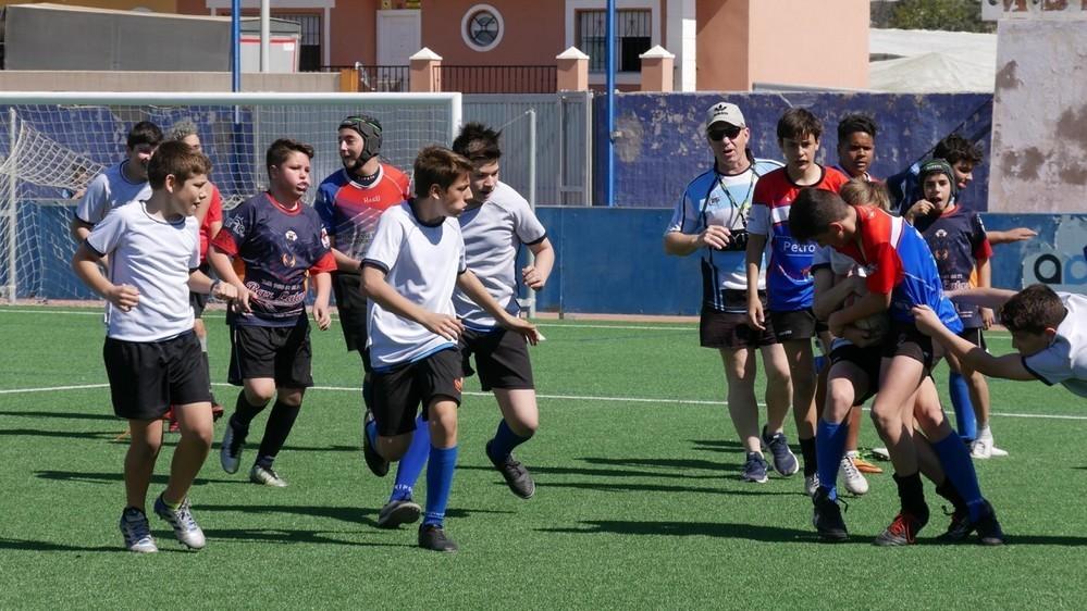 El Estadio Miramar de Adra recibe casi 130 jugadores de rugby de toda la provincia
