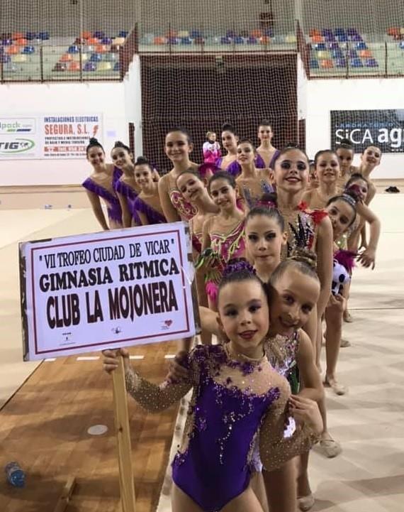 Rítmica La Mojonera consigue ocho medallas en el Torneo de Vícar