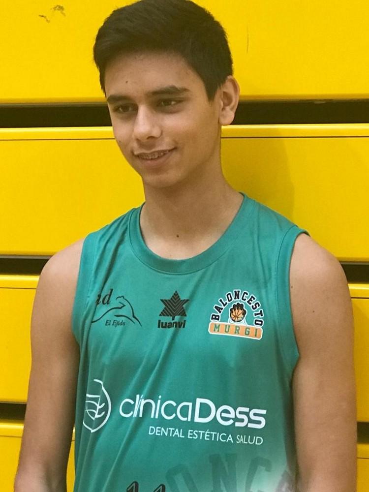 Clínica Dess-Murgi gana al Adaba con un espectacular Mario Pozo