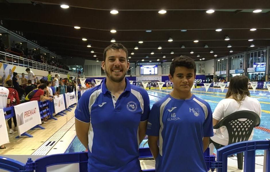 El Club H2O El Ejido asistió al Campeonato de España infantil con Raúl Espinosa