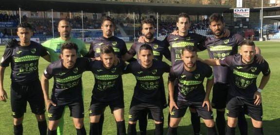 El CD El Ejido no deja de complicarse la vida