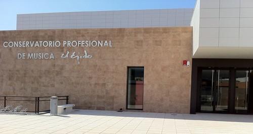 El Conservatorio Profesional de Música de El Ejido prepara un encuentro de banda y orquesta