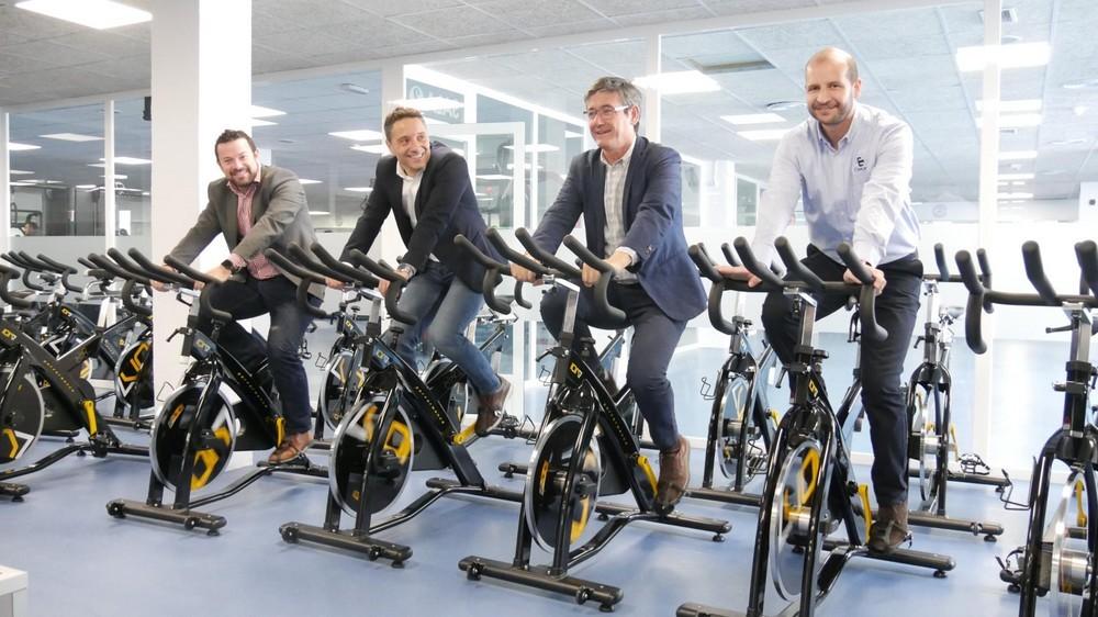 Nueva maquinaria en las jornadas de puertas abiertas de la Piscina Municipal de Adra