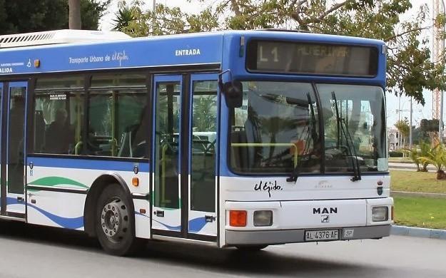 Entra en funcionamiento el servicio de transporte urbano ‘a demanda’ que llegará a todas las barriadas