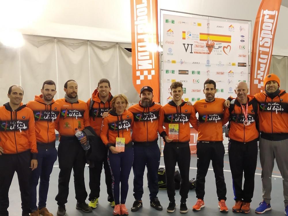 Triunfos para el CD Triatlón El Ejido en Sevilla y Almería