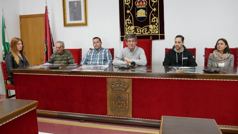 La ciudad de Adra última ya los preparativos para recibir su Semana Santa 2019