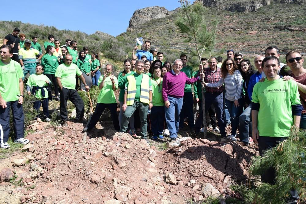 Vícar muestra su sensibilidad por el medio ambiente con una docena de propuestas destinadas a crear conciencia vecinal en busca de soluciones