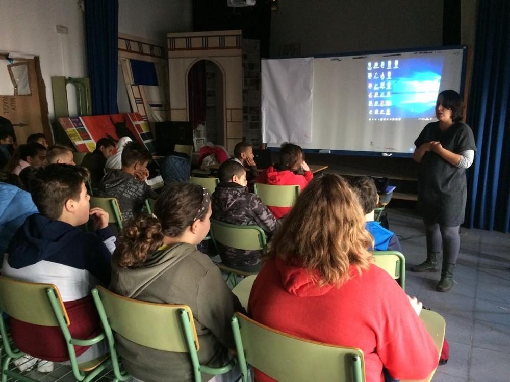 Andalucía Compromiso Digital lleva sus actividades formativas a los IES de Vícar