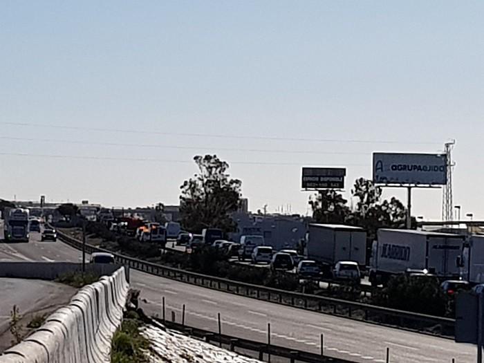 Dos heridos leves en sendos accidentes producidos en la A7 a primera hora de este miércoles