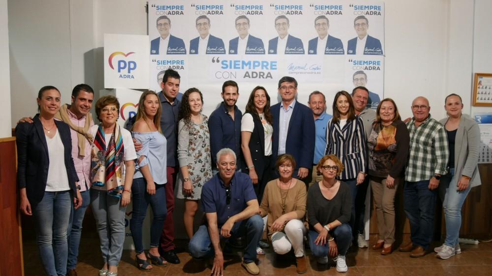 Manuel Cortés inicia la campaña electoral con el compromiso de trabajar ‘Siempre con Adra’