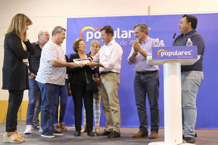 Góngora arranca la campaña en San Agustín incidiendo en la experiencia y solvencia del PP para seguir gobernando con eficiencia y afrontar con éxito los retos de futuro