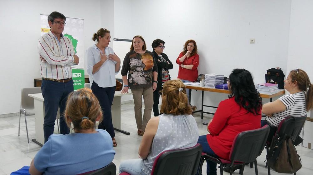La Asociación AFAMMER da el pistoletazo de salida al curso de Atención Sociosanitaria a Personas Dependientes