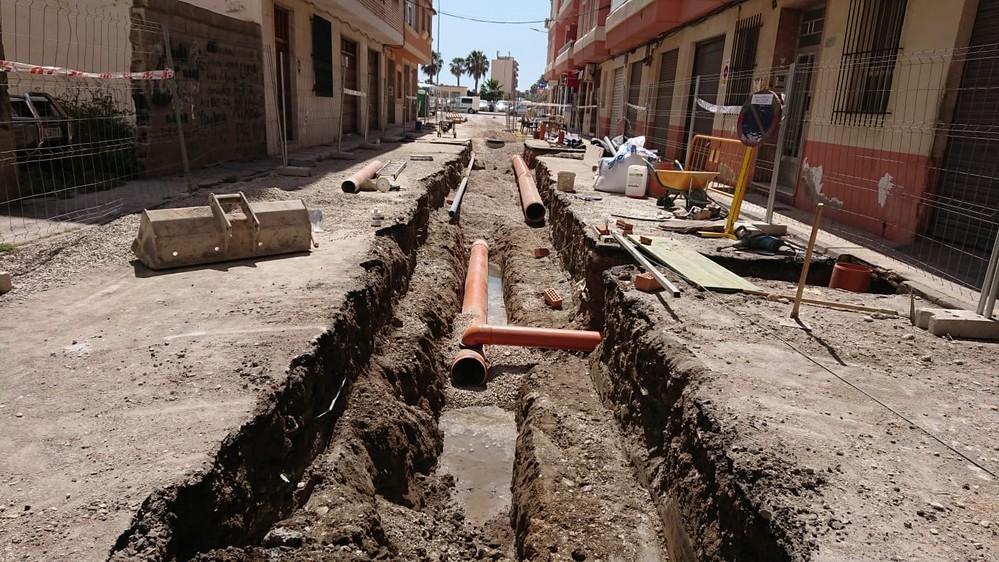 En ejecución las obras de renovación integral de calle Jumilla de Adra
