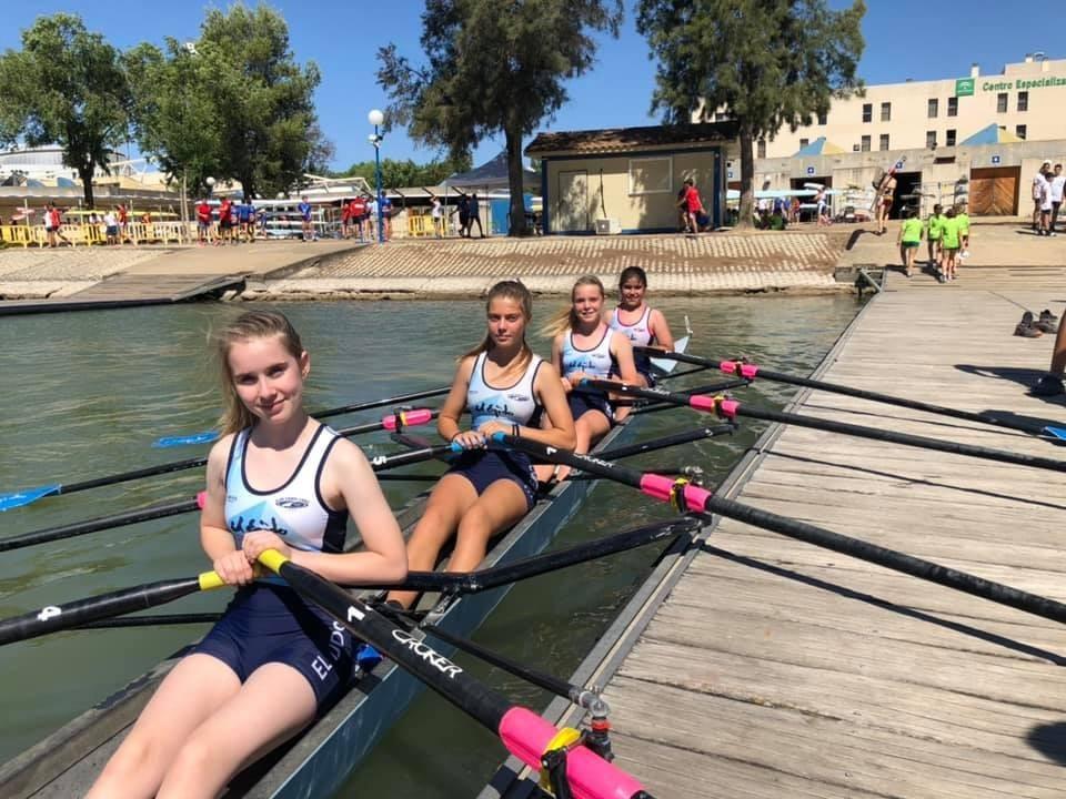 Tiempo Libre, campeón de Andalucía de botes largos con el cuatro scull alevín femenino y masculino