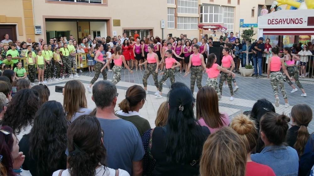 Adra disfruta de una velada de talleres y exhibiciones en la tercera edición de la Noche en Blanco