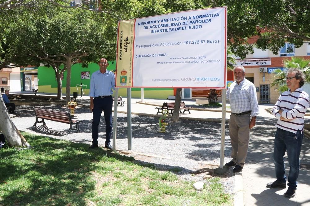 El Gobierno local inicia los trabajos de remodelación de tres importantes parques en los núcleos como lugar de esparcimiento