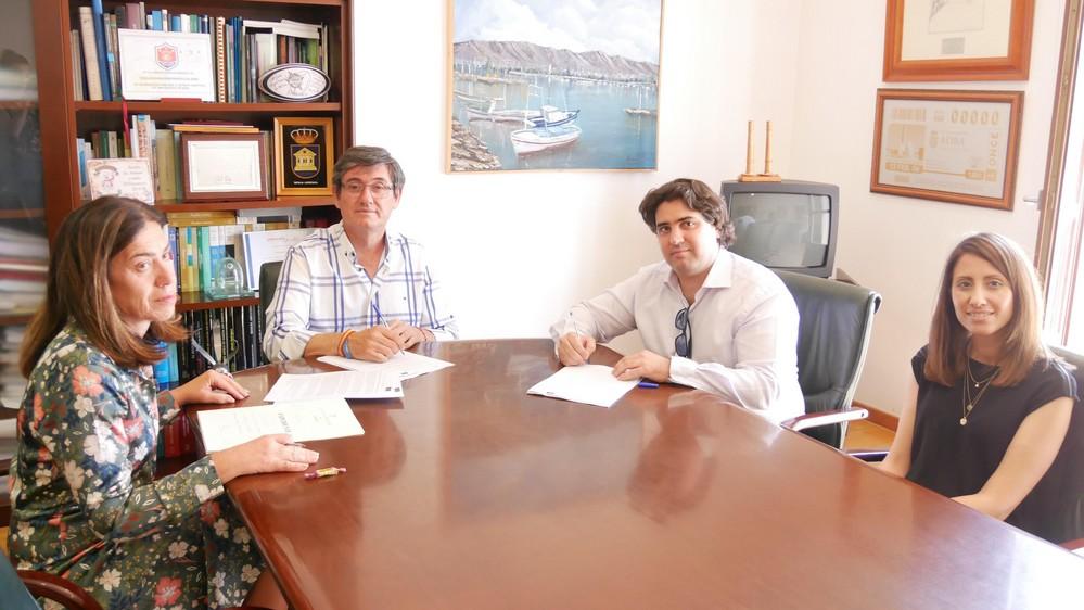 Comienza la modernización del Salón de Plenos de Adra con votación telemática y sistema video-acta