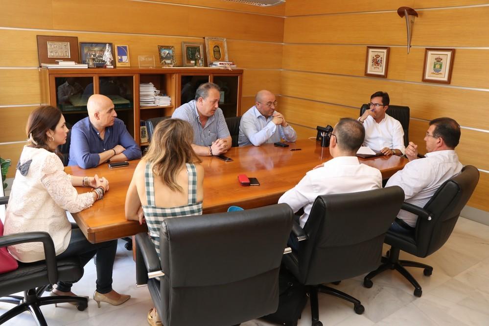 Equipo de gobierno y grupos municipales piden al Subdelegado de Gobierno que atienda con urgencia a los vecinos de Balerma