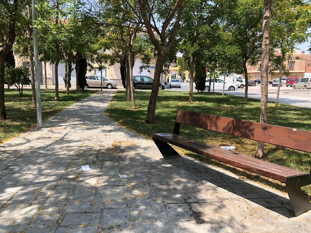 La Justicia absuelve a José Cara y a ocho exconcejales del PP de La Mojonera por la construcción de la plaza Príncipe Felipe