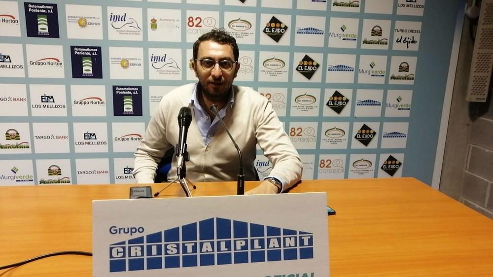 Pierre Mevy podría dejar el CD El Ejido tras fracasar todos sus proyectos