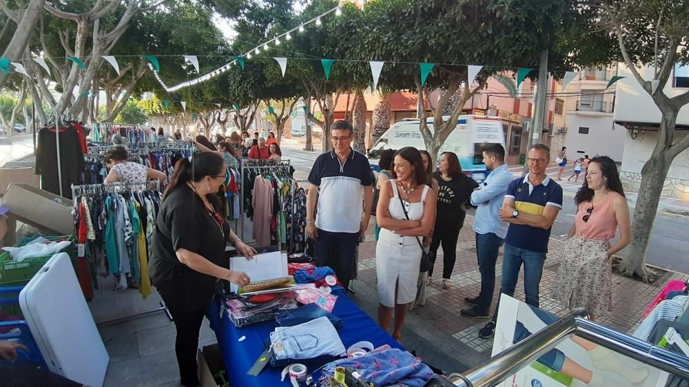 Nueva edición del Mercado Marinero de Adra, una forma de revitalizar de comercio “de toda la vida”