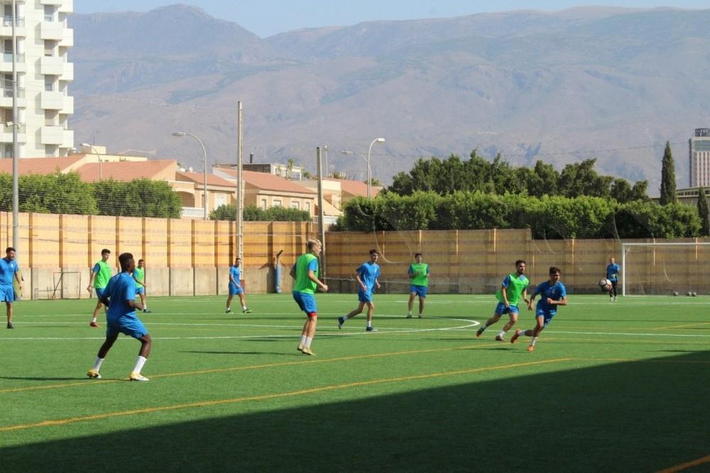 El Berja CF vuelve al trabajo con renovaciones y nuevas llegadas