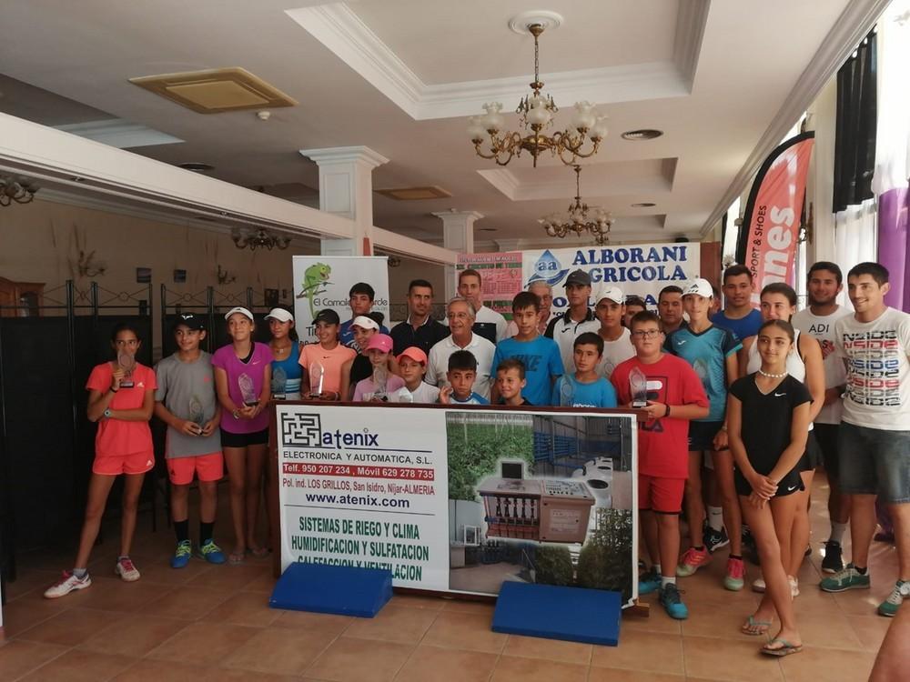 Encarni García Ávila, del Club de Tenis de El Ejido, logró el triplete de victorias en la categoría absoluta femenina del Torneo Atenix