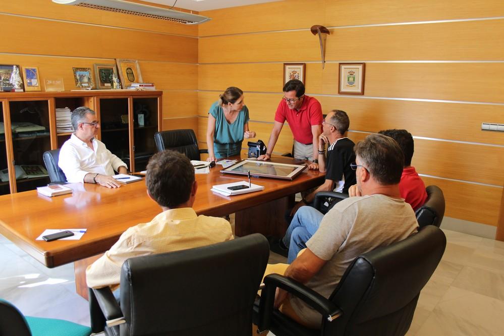 El alcalde mantiene una reunión técnica para definir los actos que se van a desarrollar de cara a la celebración del Día Internacional del Patrimonio