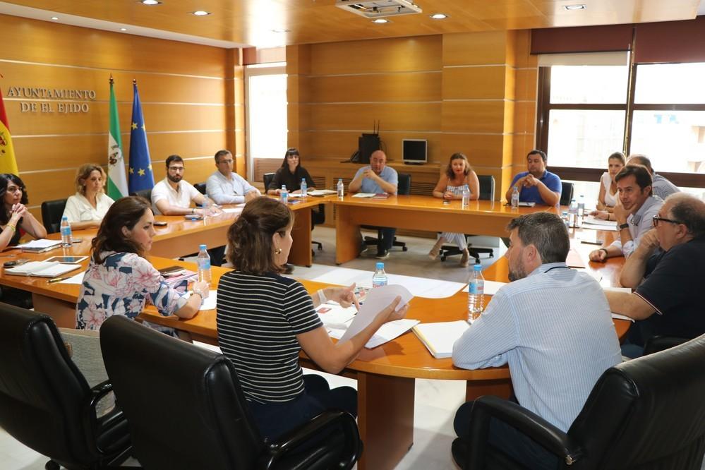 El proceso de modernización del alumbrado público se iniciará a finales de agosto con la finalidad de mejorar la eficiencia energética de todo el municipio