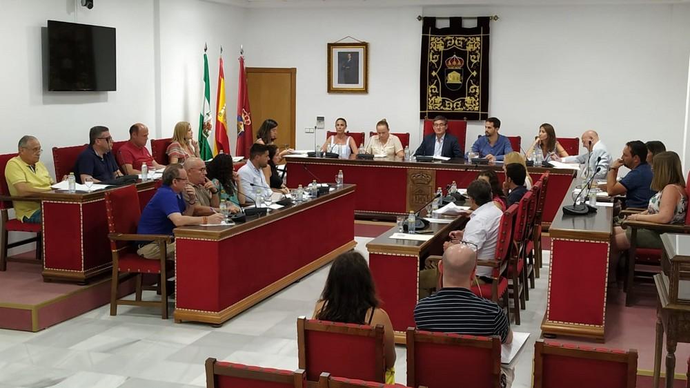 Ayuntamiento de Adra solicita a la Junta que estudie habilitar una parcela de uso hotelero en el puerto