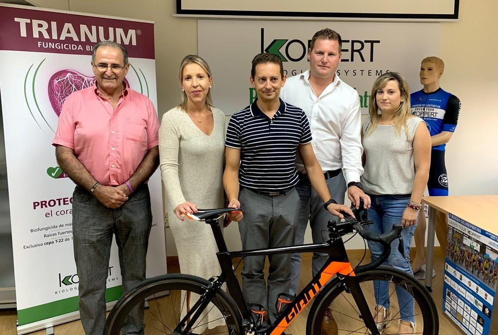  Más de 400 ciclistas recorrerán el Poniente almeriense con la quinta edición de ‘Green Tour Koppert’