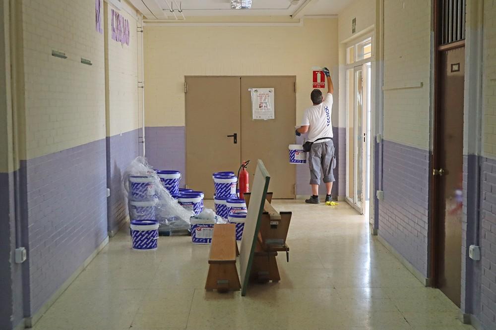 El Ayuntamiento de Berja prepara los colegios para el inicio del curso escolar