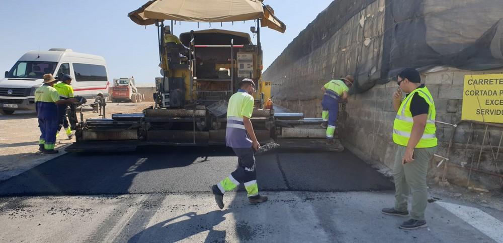 Los trabajos en el Camino de ‘Los Majales’ de El Ejido se encuentran en la última fase de ejecución con las obras de asfaltado del firme