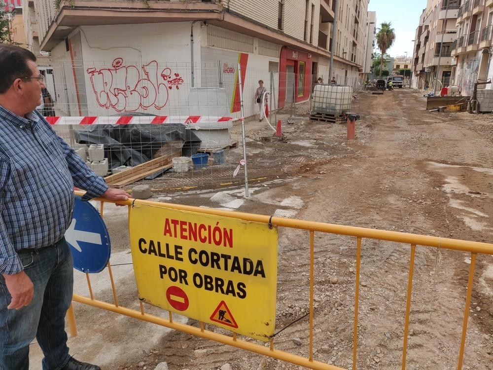 El PSOE denuncia el “caos en la circulación y aparcamientos” provocado por el inicio de las obras de modernización en Ejido Centro