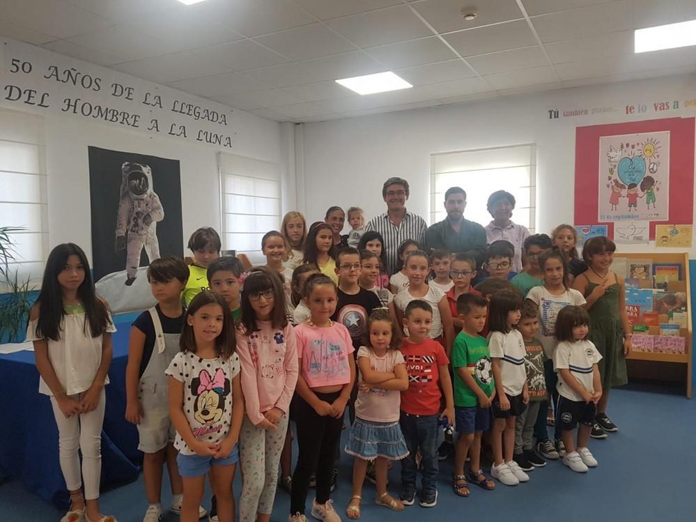 El Taller de Lectura de la Biblioteca Municipal de Adra se clausura con la entrega de premios