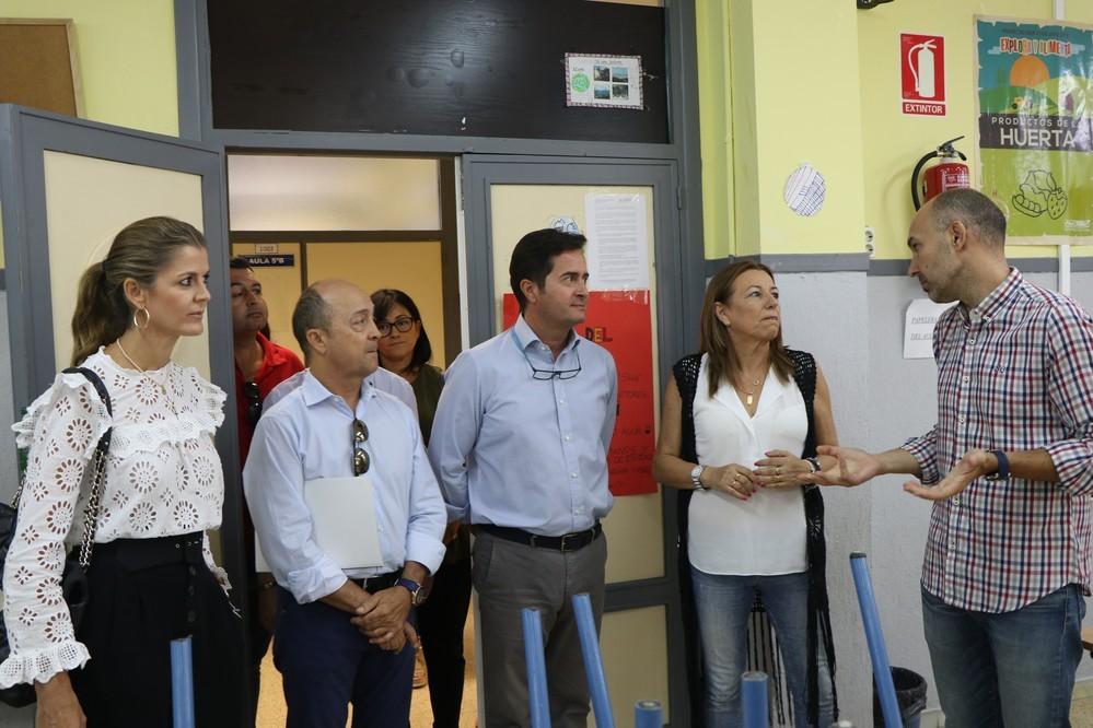 La concejala de Educación lamenta que “el PSOE de El Ejido se acuerde de las necesidades educativas del municipio ahora y no durante los 40 años de gobierno socialista en la Junta'