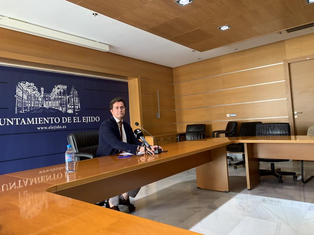 El alcalde de El Ejido da marcha atrás y mantiene al municipio dentro del Sistema VIOGEN