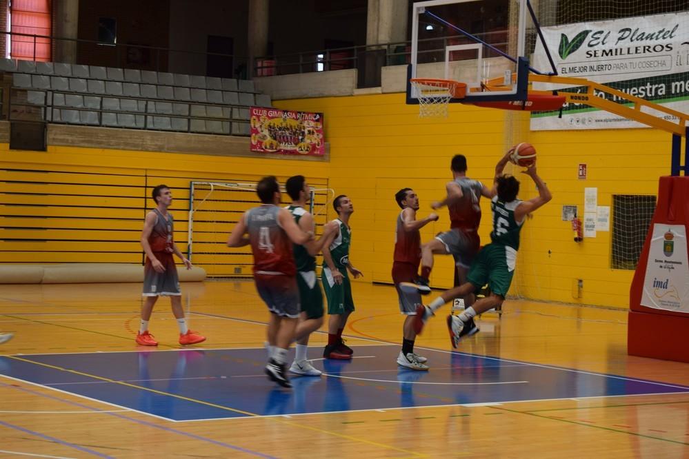 El Club Baloncesto Murgi pierde de 12 su primer partido ante el Colegio El Pinar